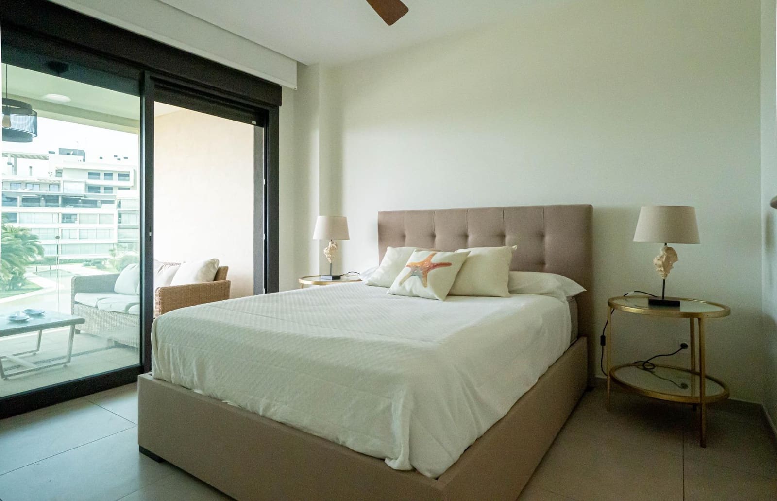 2 chambre Appartement à vendre à Isla Canela avec piscine garage - 475 000 € (Ref: 9715191)