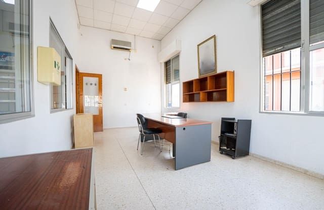 Commercial for sale in Alcalá del Río with garage - € 690,000 (Ref: 9715192)
