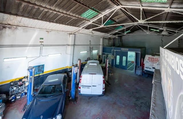 Negocio en La Rinconada en venta - 169.800 € (Ref: 9715194)
