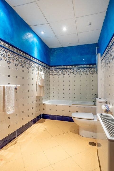 9 bedroom Finca/Country House for sale in Carmona with pool garage - € 2,500,000 (Ref: 9715195)