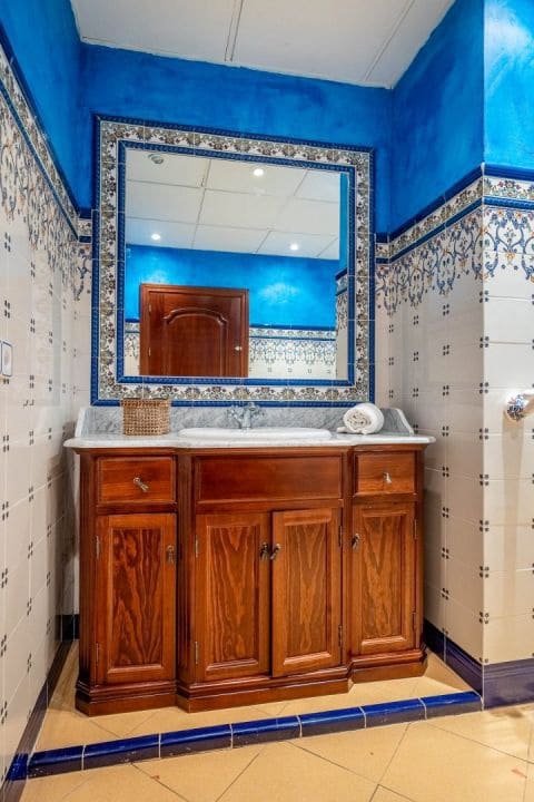 9 bedroom Finca/Country House for sale in Carmona with pool garage - € 2,500,000 (Ref: 9715195)