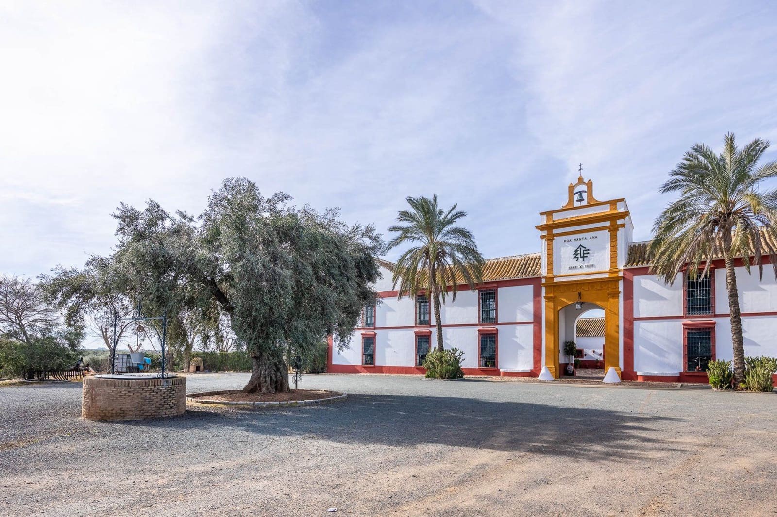 9 bedroom Finca/Country House for sale in Carmona with pool garage - € 2,500,000 (Ref: 9715195)