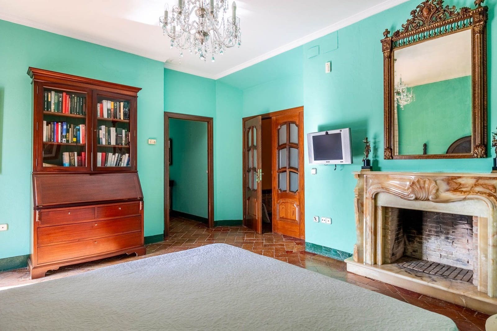 9 bedroom Finca/Country House for sale in Carmona with pool garage - € 2,500,000 (Ref: 9715195)