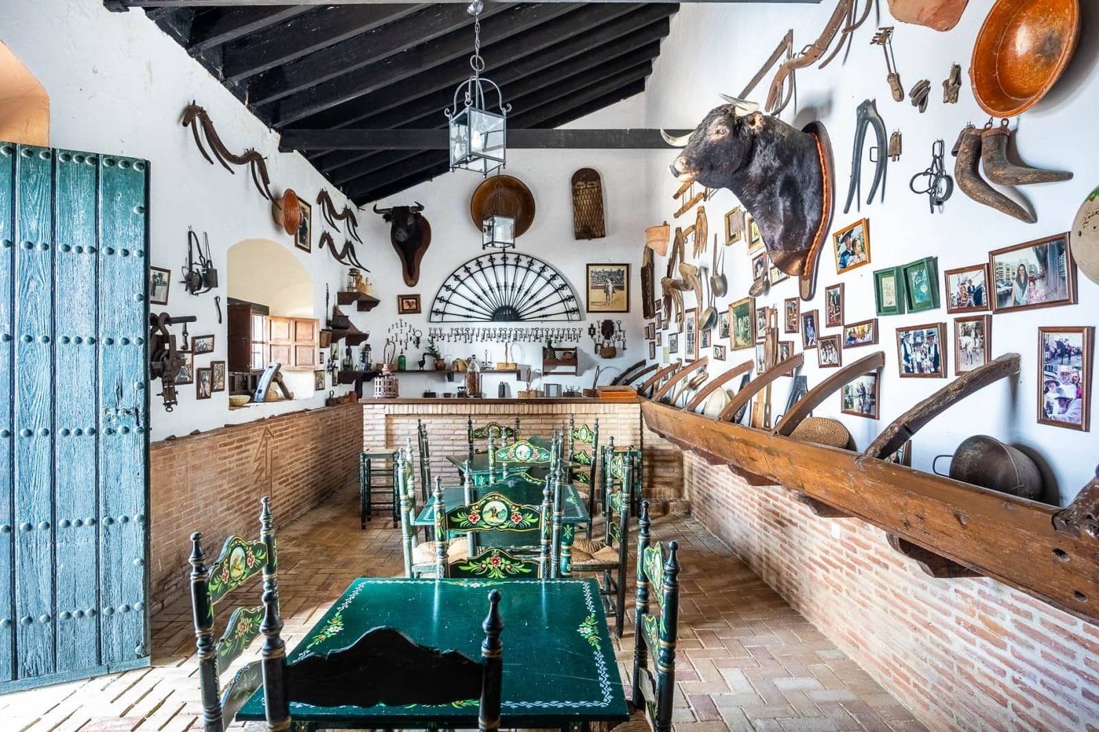 9 bedroom Finca/Country House for sale in Carmona with pool garage - € 2,500,000 (Ref: 9715195)