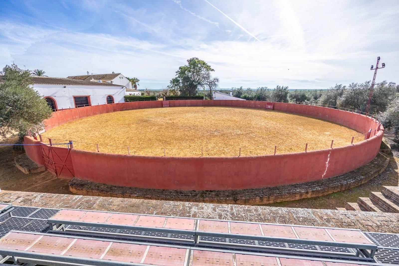 9 bedroom Finca/Country House for sale in Carmona with pool garage - € 2,500,000 (Ref: 9715195)