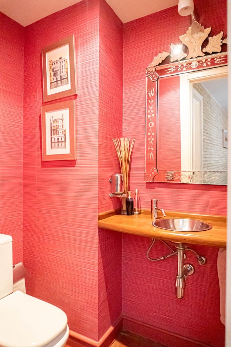 5 bedroom Villa for sale in Valencina de la Concepcion with pool - € 790,000 (Ref: 9715196)