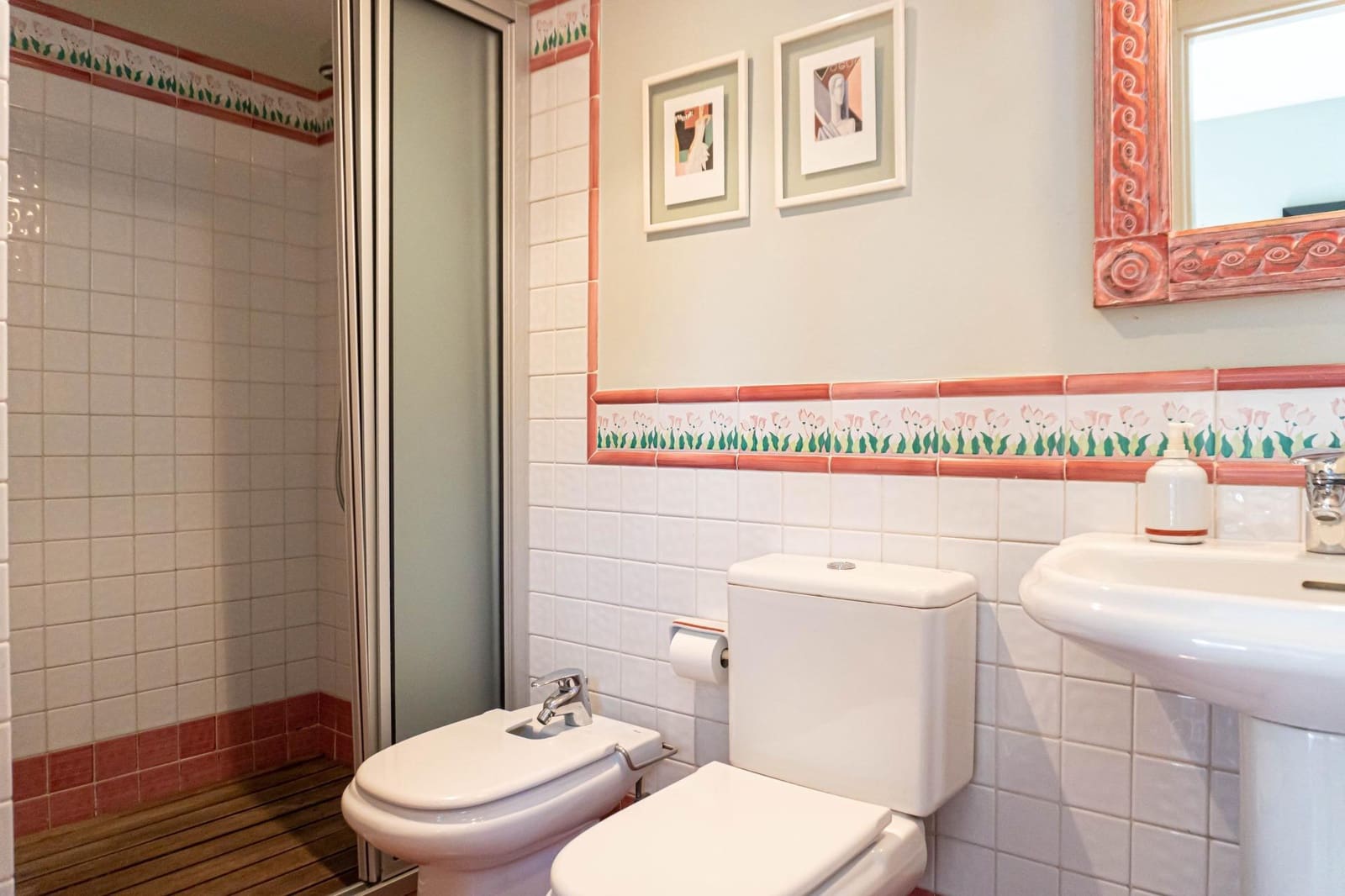 5 bedroom Villa for sale in Valencina de la Concepcion with pool - € 790,000 (Ref: 9715196)