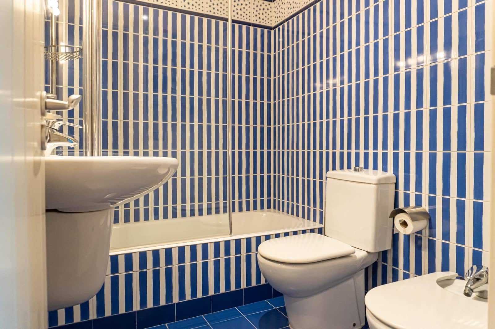 5 bedroom Villa for sale in Valencina de la Concepcion with pool - € 790,000 (Ref: 9715196)