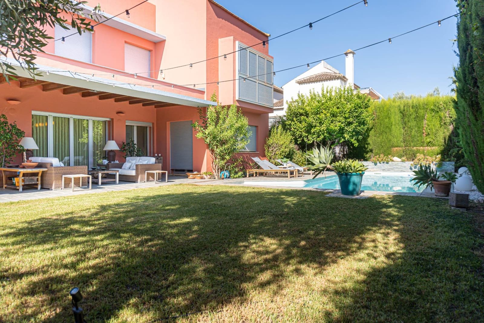5 soveværelse Villa til salg i Valencina de la Concepcion med swimmingpool - € 790.000 (Ref: 9715196)