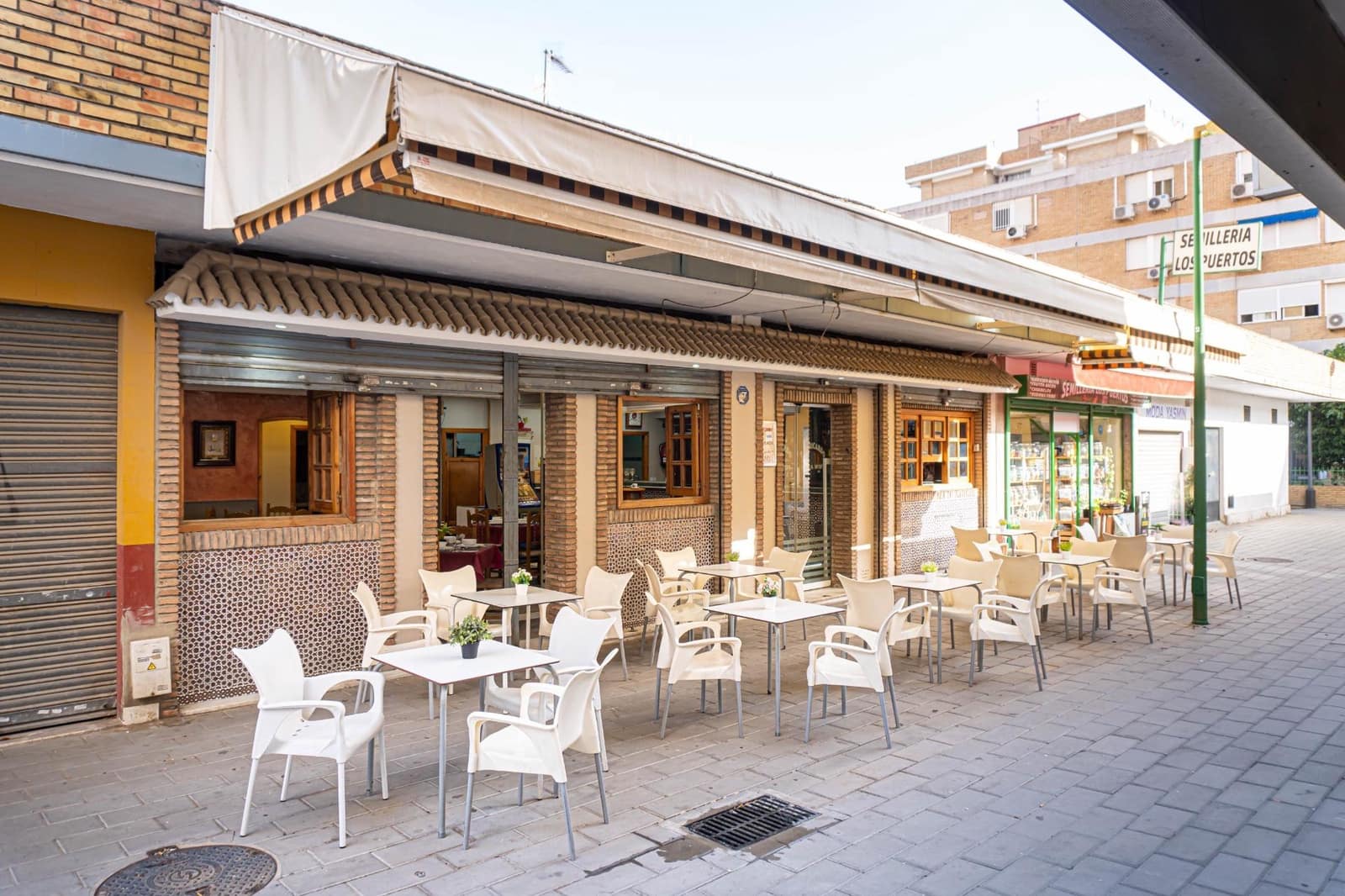 Kommersiell til salgs i Sevilla by - € 165 000 (Ref: 9715197)