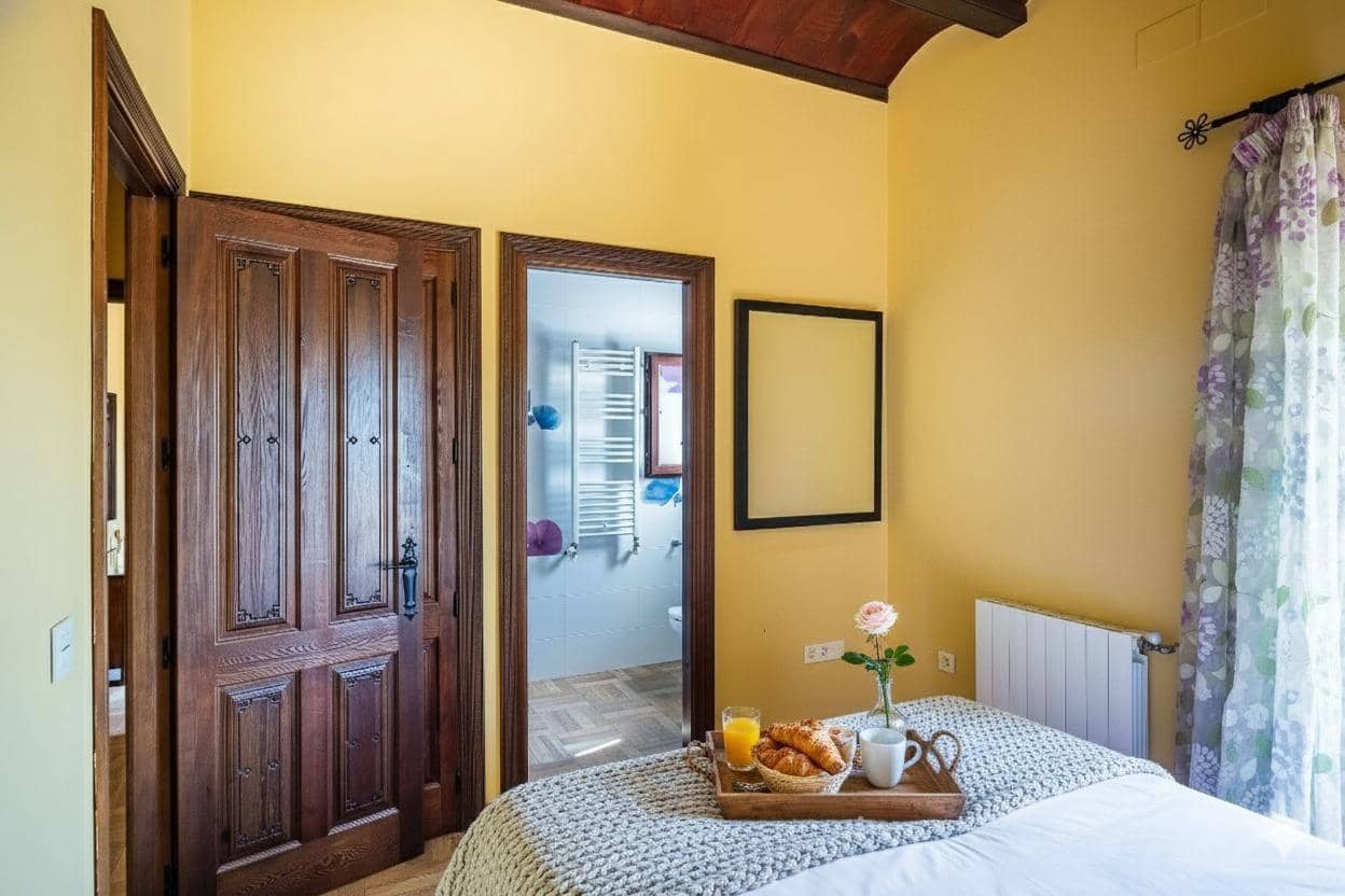 9 bedroom Finca/Country House for sale in Carmona with garage - € 1,600,000 (Ref: 9715198)