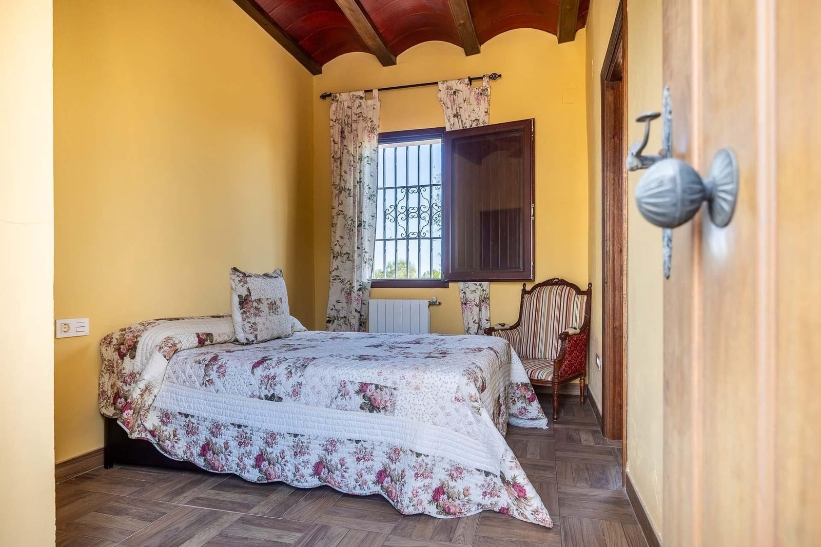 9 bedroom Finca/Country House for sale in Carmona with garage - € 1,600,000 (Ref: 9715198)