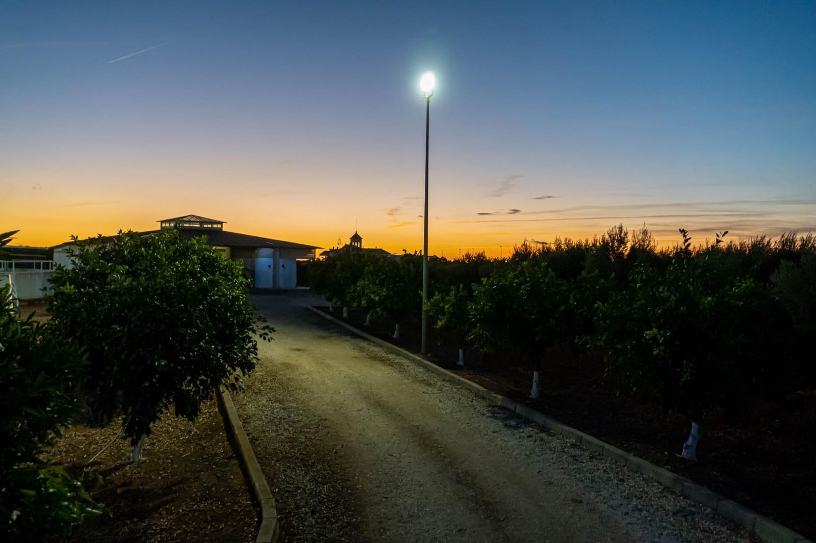 9 bedroom Finca/Country House for sale in Carmona with garage - € 1,600,000 (Ref: 9715198)