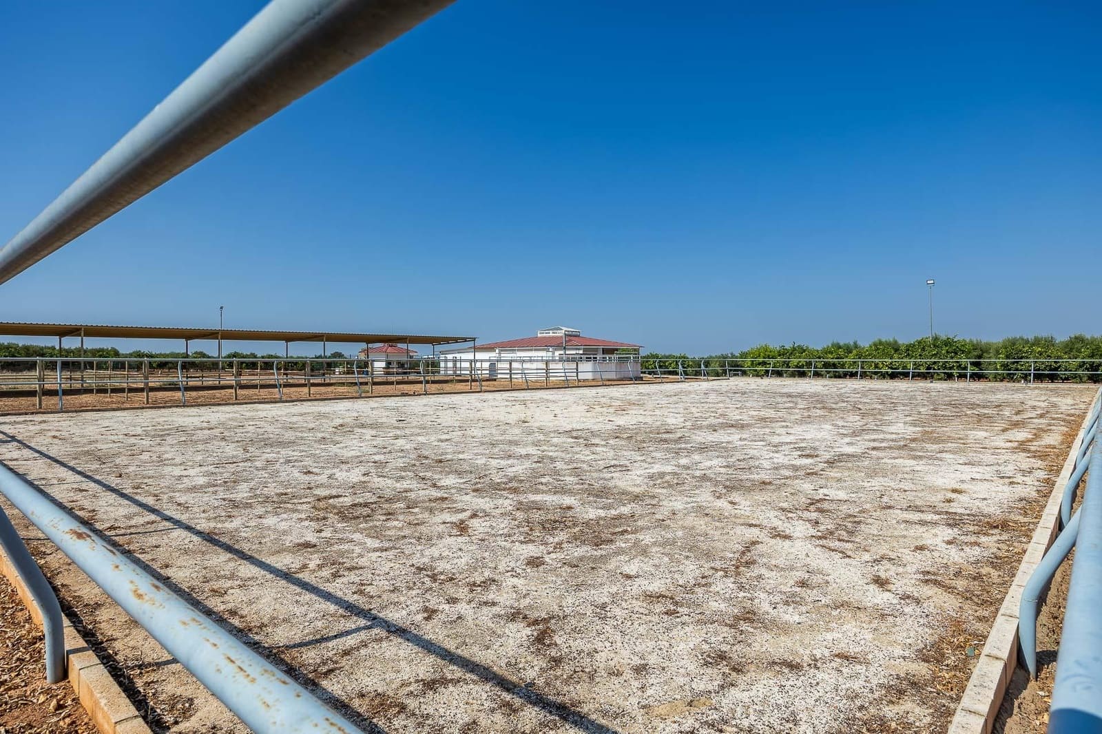 9 bedroom Finca/Country House for sale in Carmona with garage - € 1,600,000 (Ref: 9715198)