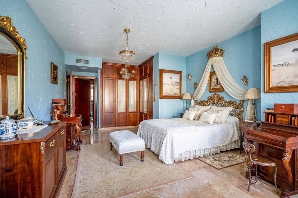 4 Zimmer Wohnung zu verkaufen in Sevilla Stadt - 895.000 € (Ref: 9715199)