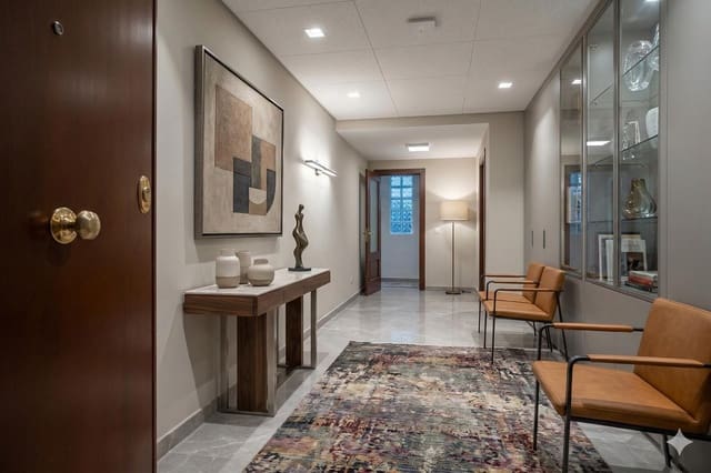 4 slaapkamer Flat te koop in Sevilla stad - € 895.000 (Ref: 9715199)