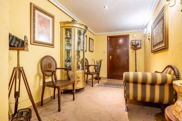 4 slaapkamer Flat te koop in Sevilla stad - € 895.000 (Ref: 9715199)