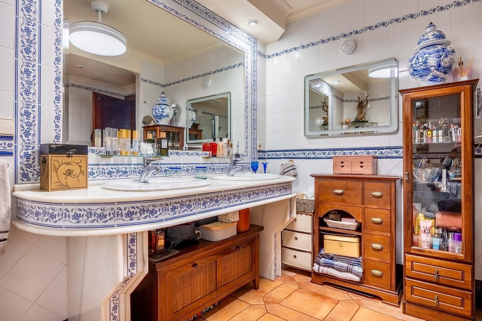 4 Zimmer Wohnung zu verkaufen in Sevilla Stadt - 895.000 € (Ref: 9715199)