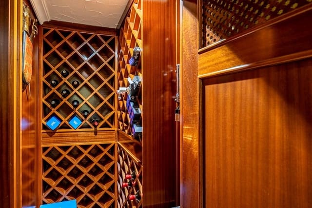 4 slaapkamer Flat te koop in Sevilla stad - € 895.000 (Ref: 9715199)