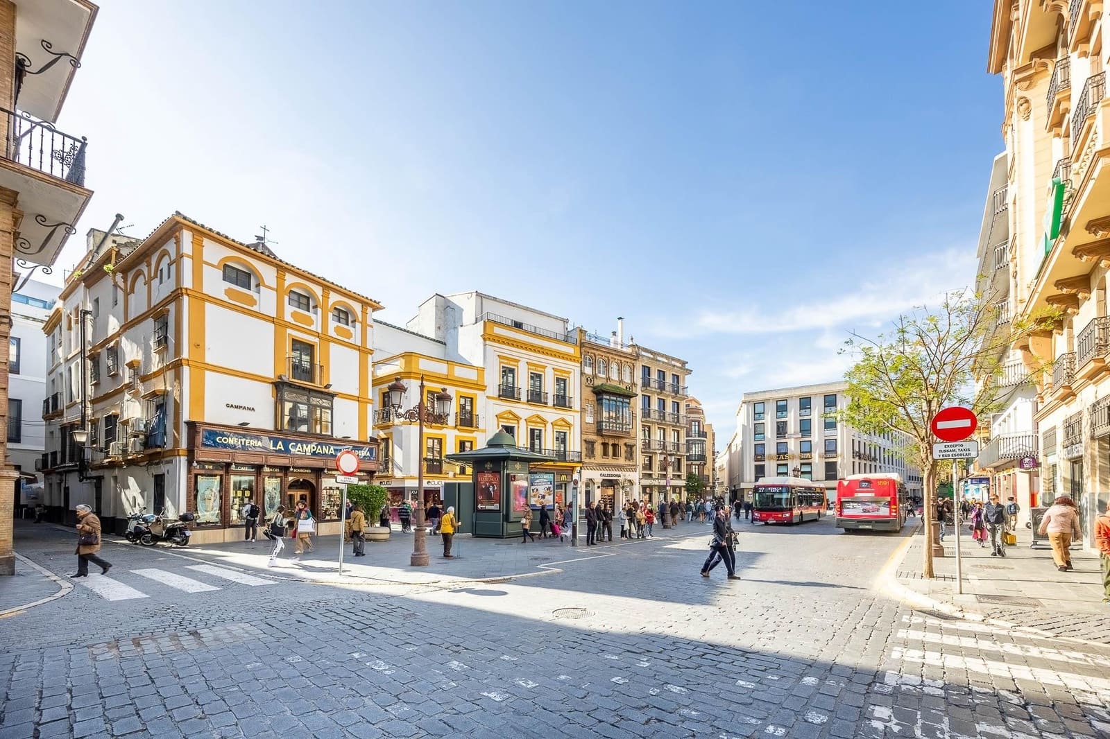 4 Zimmer Wohnung zu verkaufen in Sevilla Stadt - 895.000 € (Ref: 9715199)