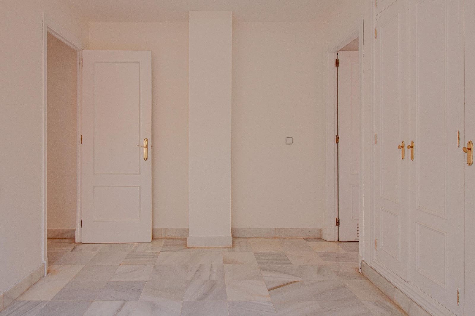 1 Zimmer Wohnung zu verkaufen in Sevilla Stadt - 240.000 € (Ref: 9715200)