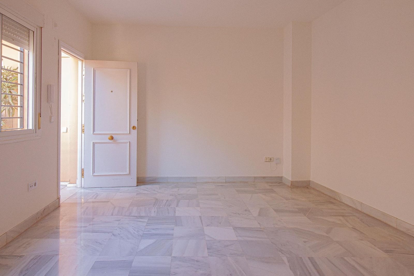 1 Zimmer Wohnung zu verkaufen in Sevilla Stadt - 240.000 € (Ref: 9715200)