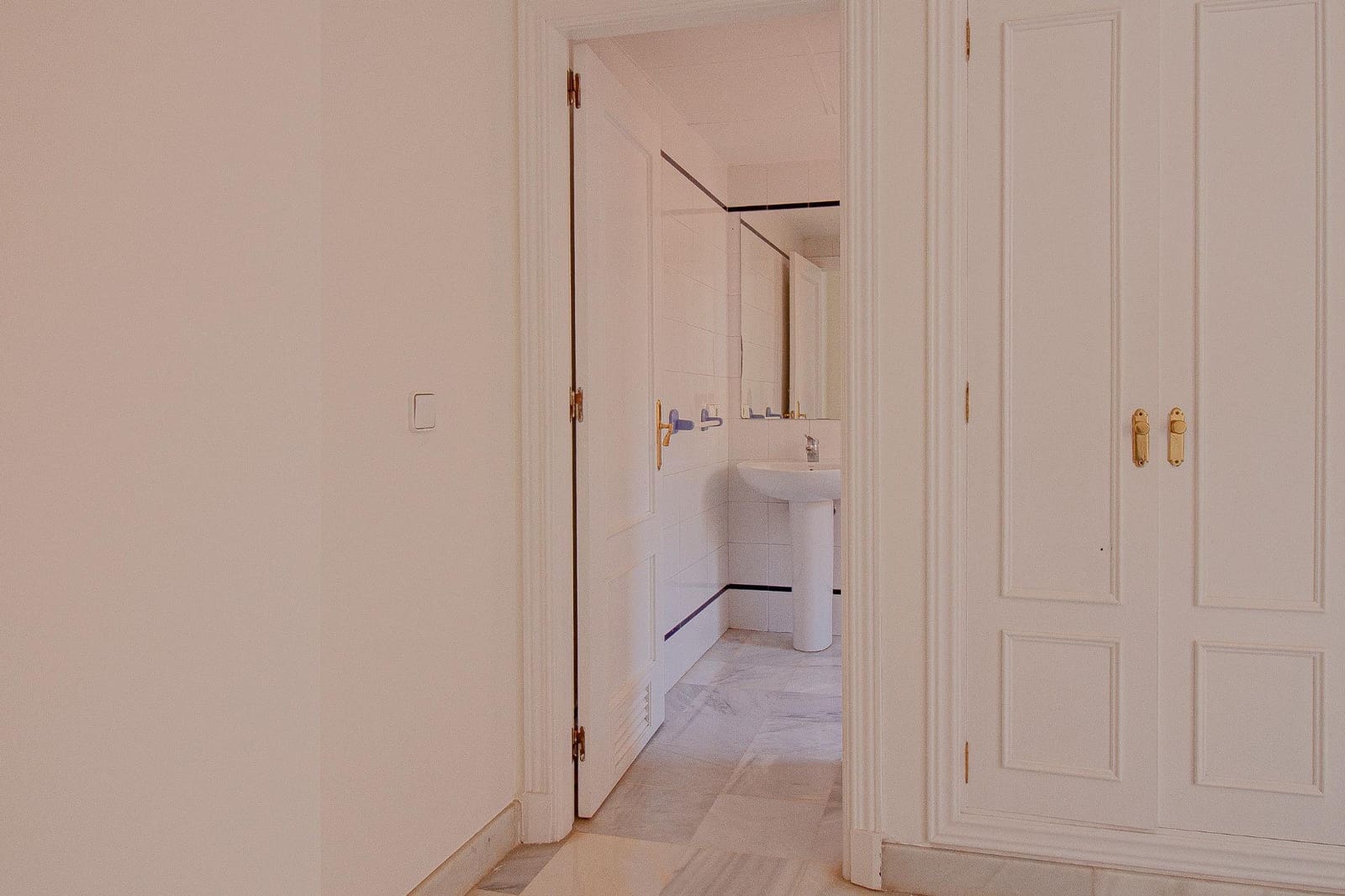 1 Zimmer Wohnung zu verkaufen in Sevilla Stadt - 240.000 € (Ref: 9715200)