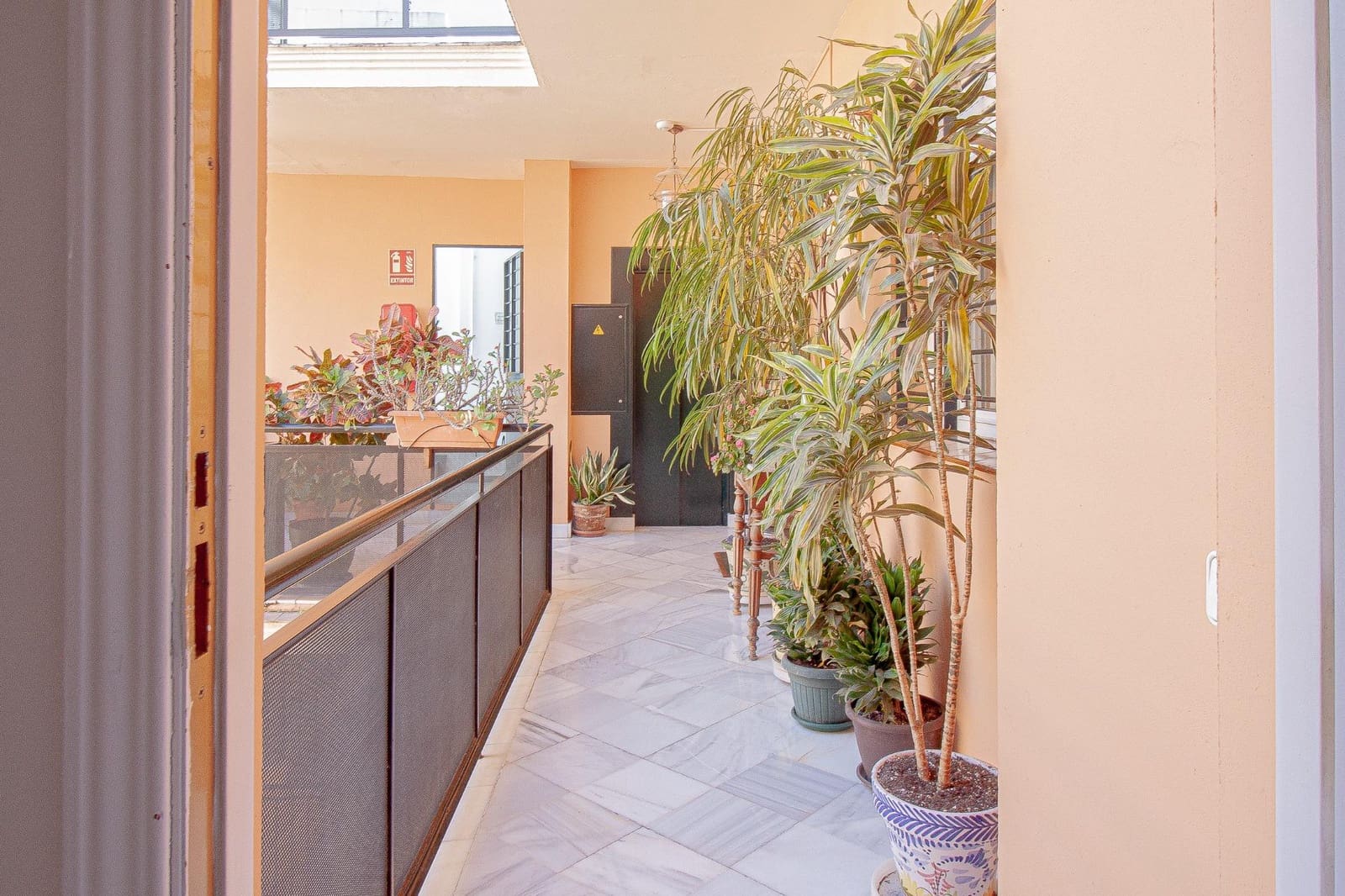 1 Zimmer Wohnung zu verkaufen in Sevilla Stadt - 240.000 € (Ref: 9715200)