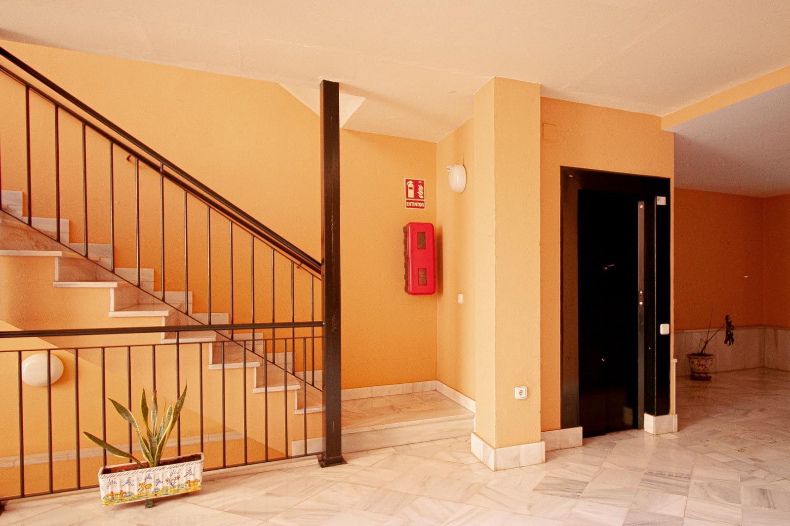 1 Zimmer Wohnung zu verkaufen in Sevilla Stadt - 240.000 € (Ref: 9715200)