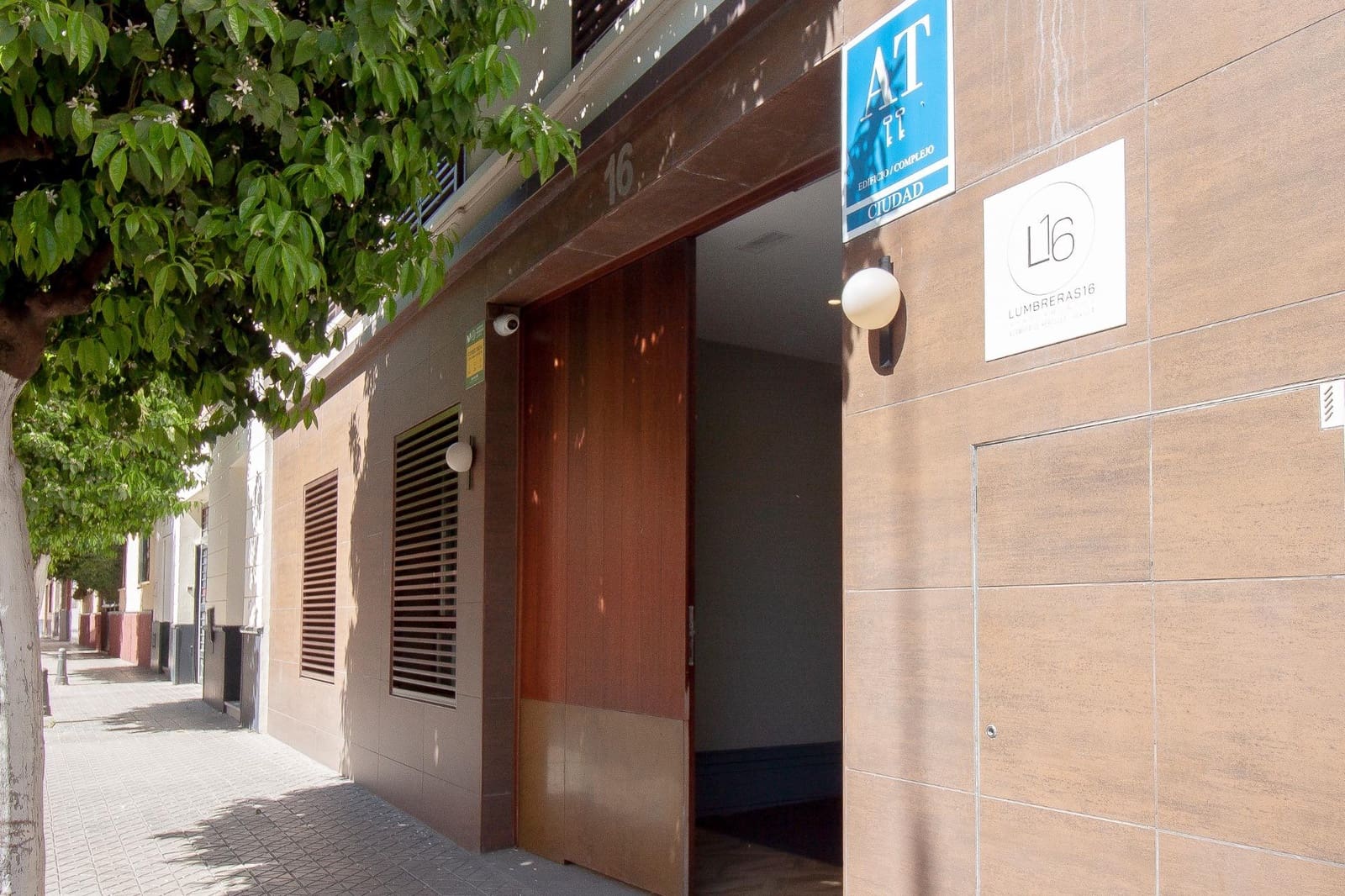 1 Zimmer Wohnung zu verkaufen in Sevilla Stadt - 240.000 € (Ref: 9715200)