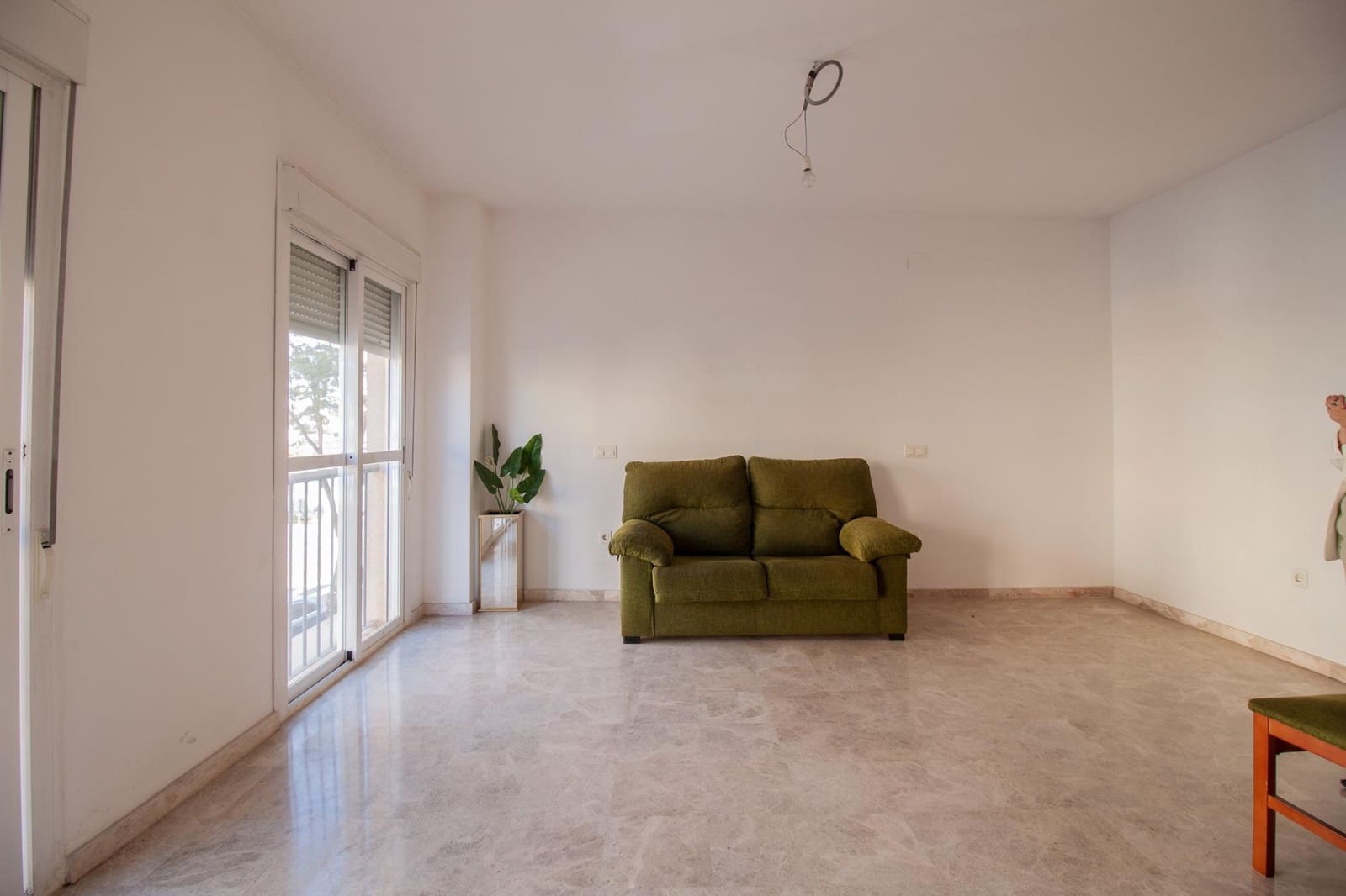 3 bedroom Flat for sale in Dos Hermanas with garage - € 199,900 (Ref: 9715201)