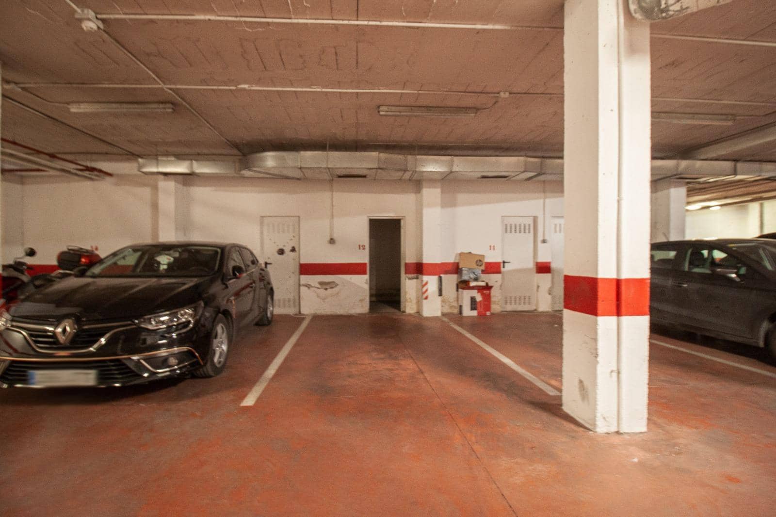 3 bedroom Flat for sale in Dos Hermanas with garage - € 199,900 (Ref: 9715201)