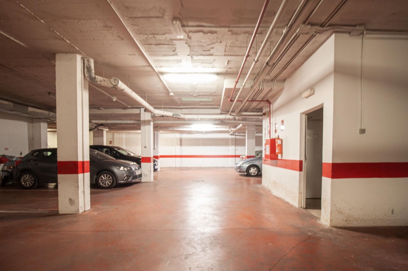 3 bedroom Flat for sale in Dos Hermanas with garage - € 199,900 (Ref: 9715201)