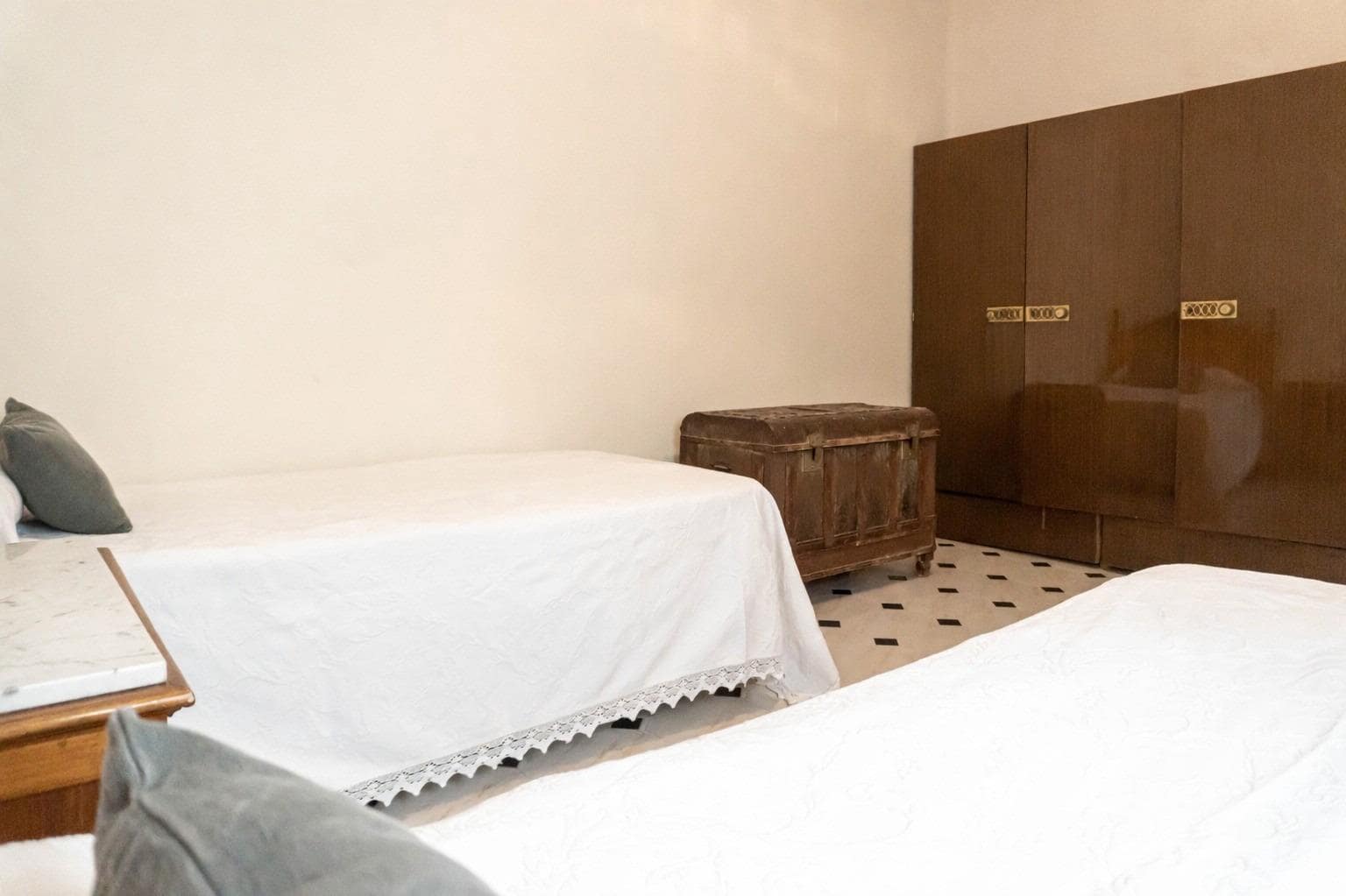 4 bedroom Townhouse for sale in Moron de la Frontera with garage - € 139,900 (Ref: 9715202)