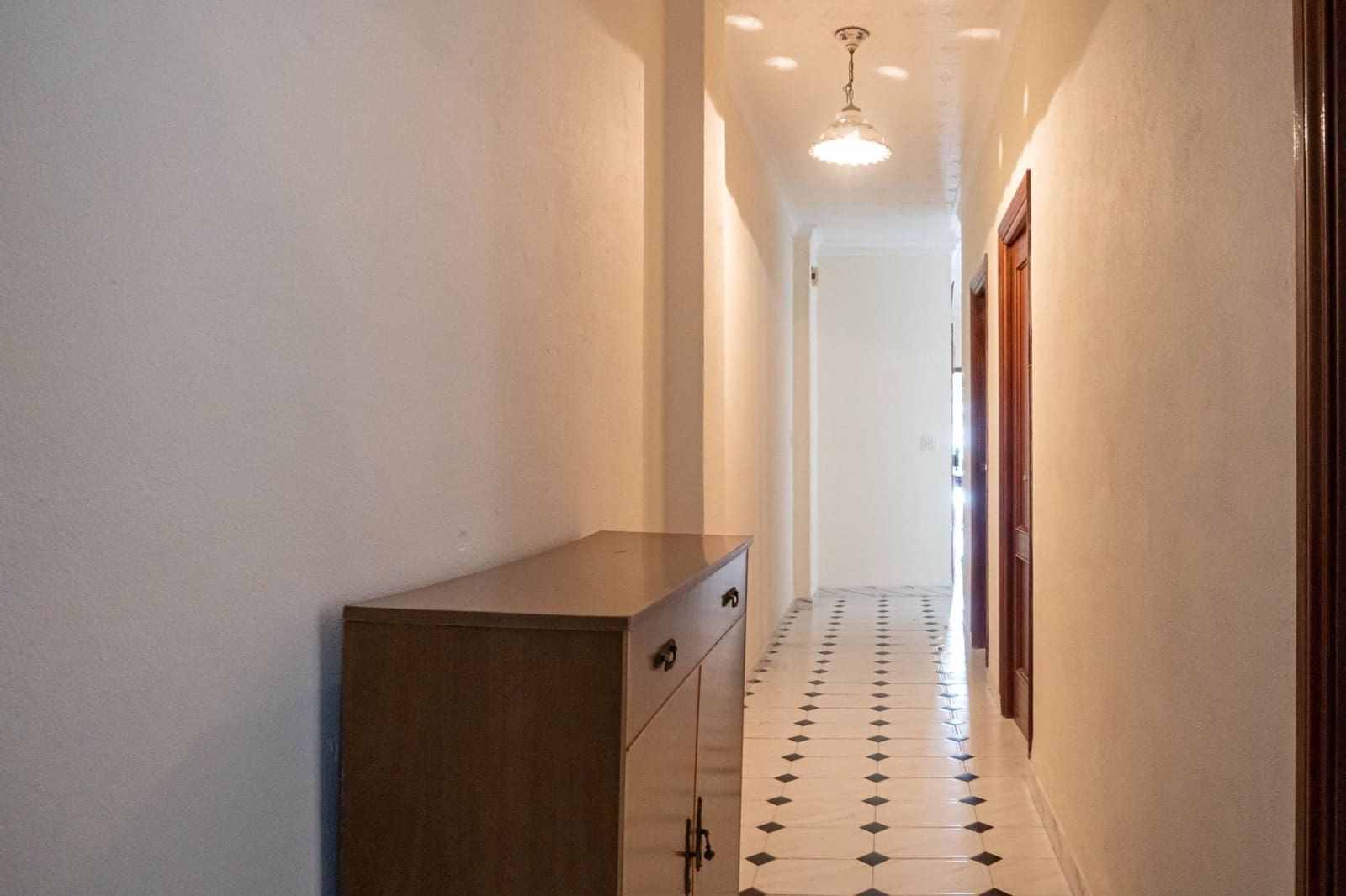 4 bedroom Townhouse for sale in Moron de la Frontera with garage - € 139,900 (Ref: 9715202)