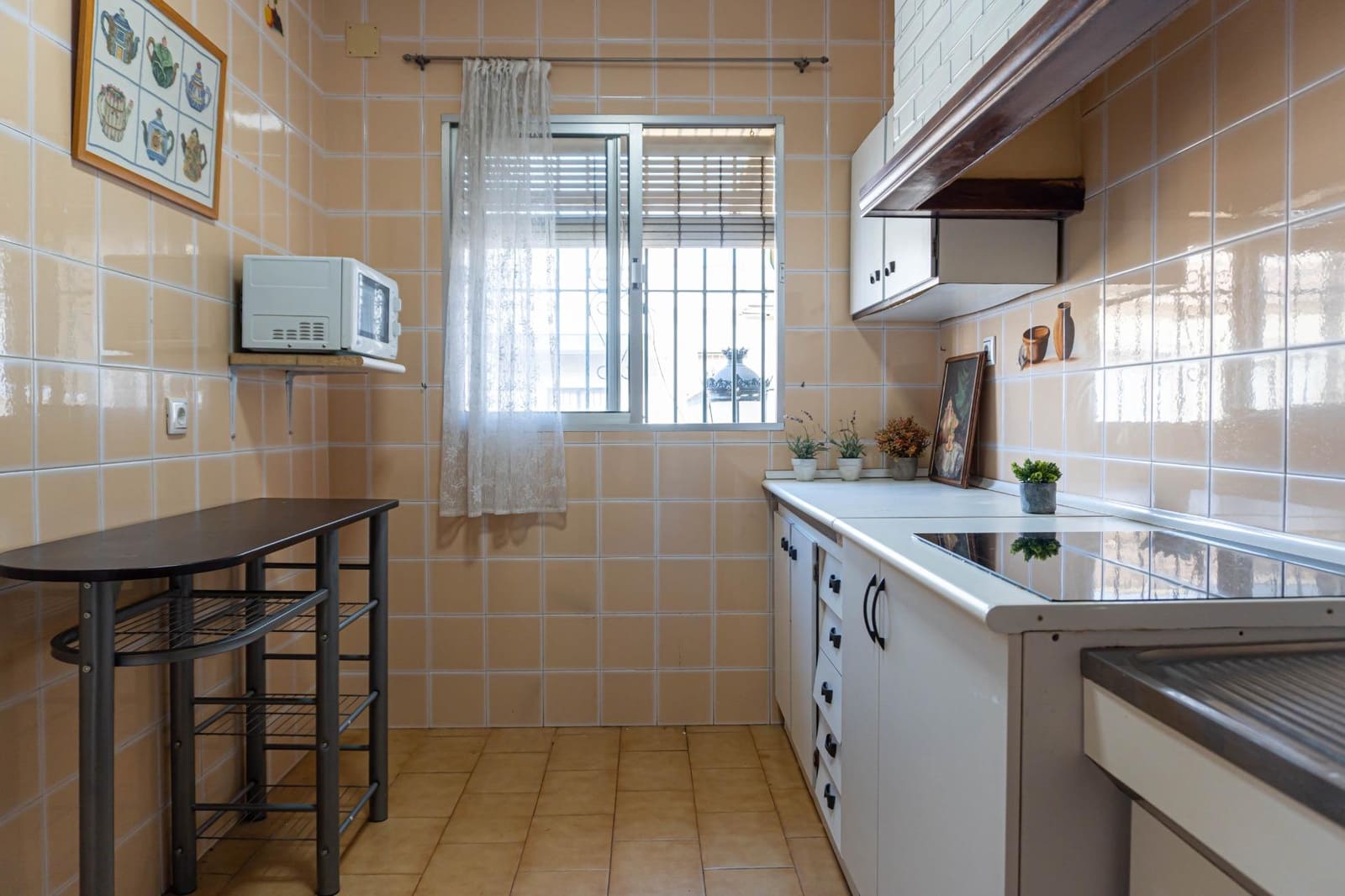 4 bedroom Townhouse for sale in Moron de la Frontera with garage - € 139,900 (Ref: 9715202)