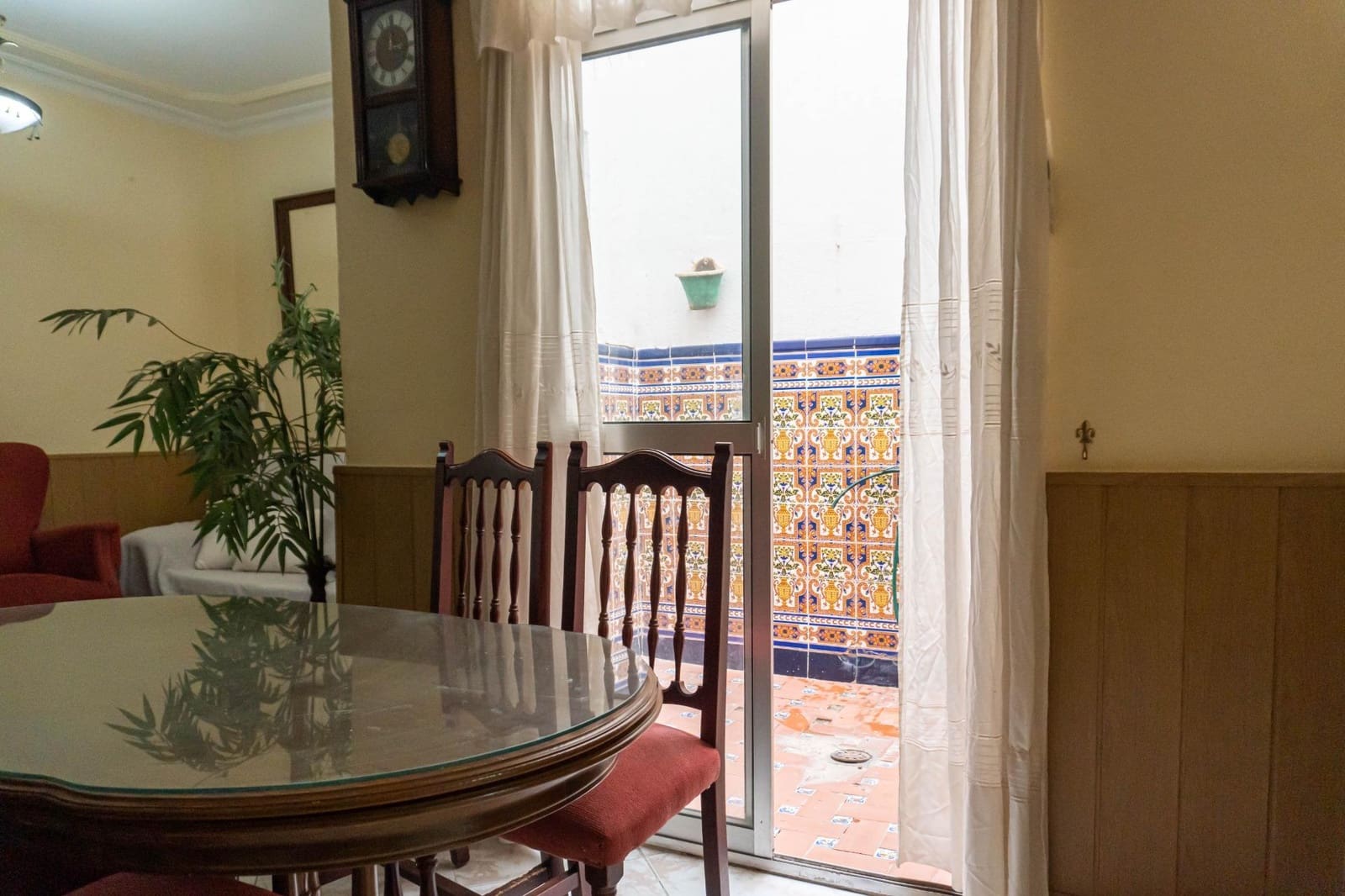 4 bedroom Townhouse for sale in Moron de la Frontera with garage - € 139,900 (Ref: 9715202)