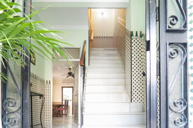 Casa de 4 habitaciones en Morón de la Frontera en venta con garaje - 129.900 € (Ref: 9715202)