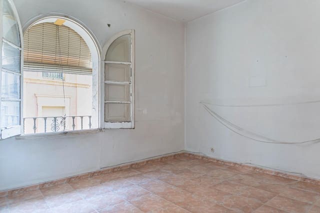 4 bedroom Commercial for sale in Alfalfa, Seville city - € 659,000 (Ref: 9715203)