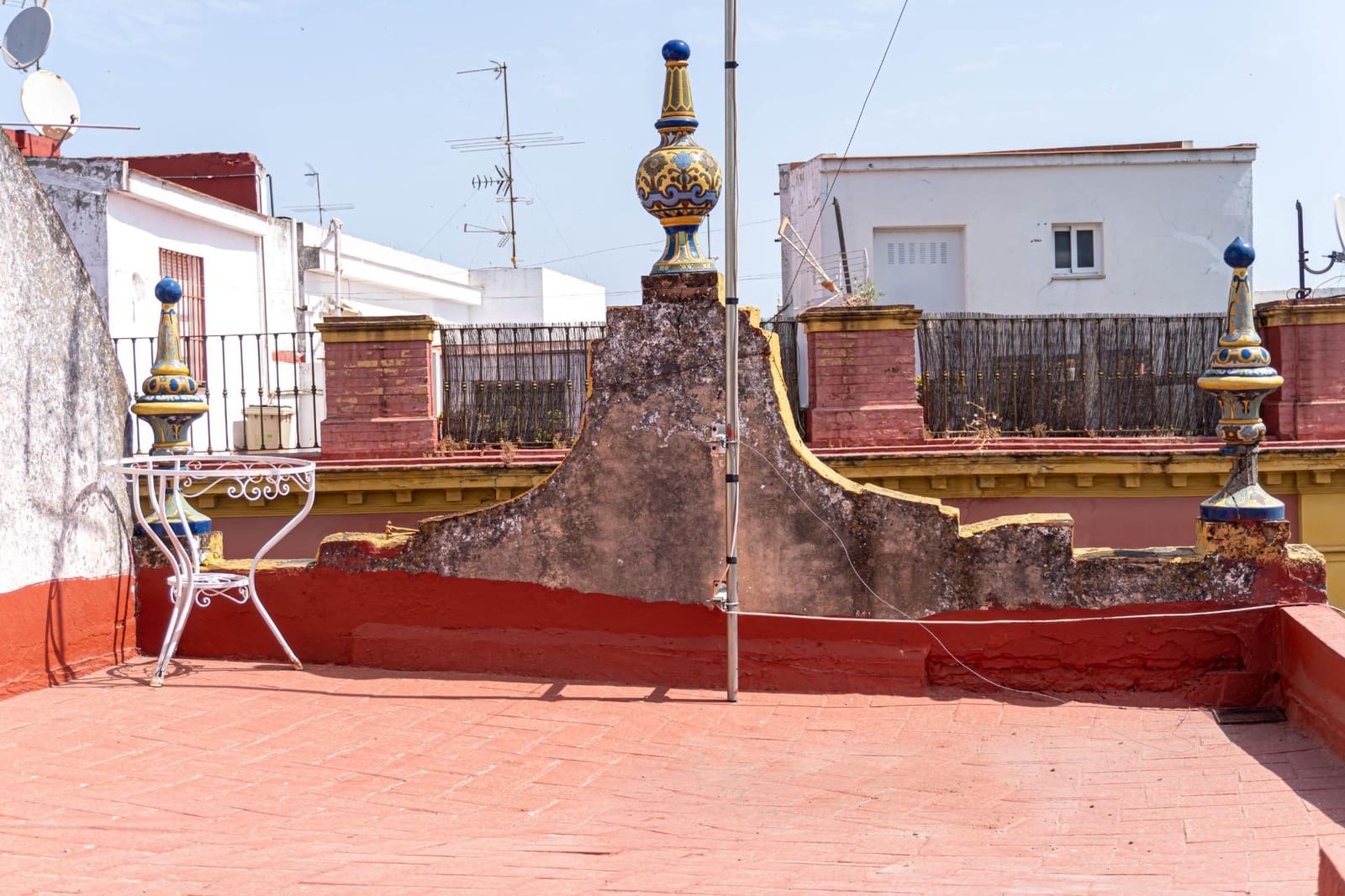 4 bedroom Commercial for sale in Seville city - € 659,000 (Ref: 9715203)