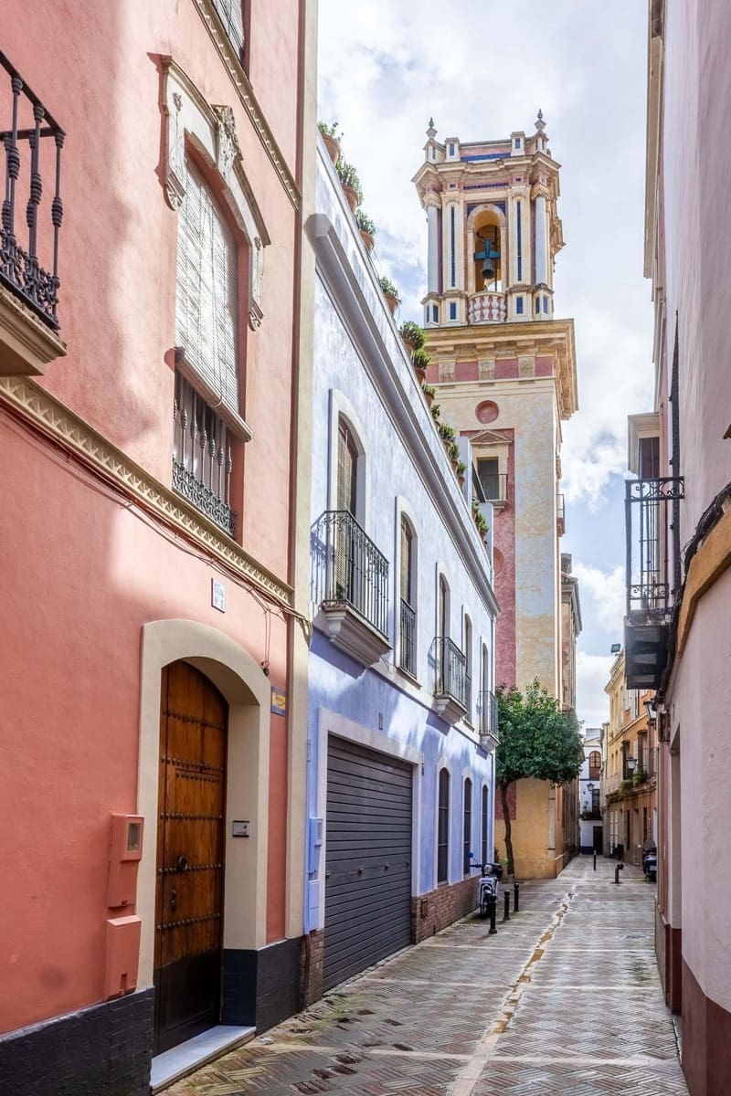 6 bedroom Townhouse for sale in Seville city - € 1,600,000 (Ref: 9715204)