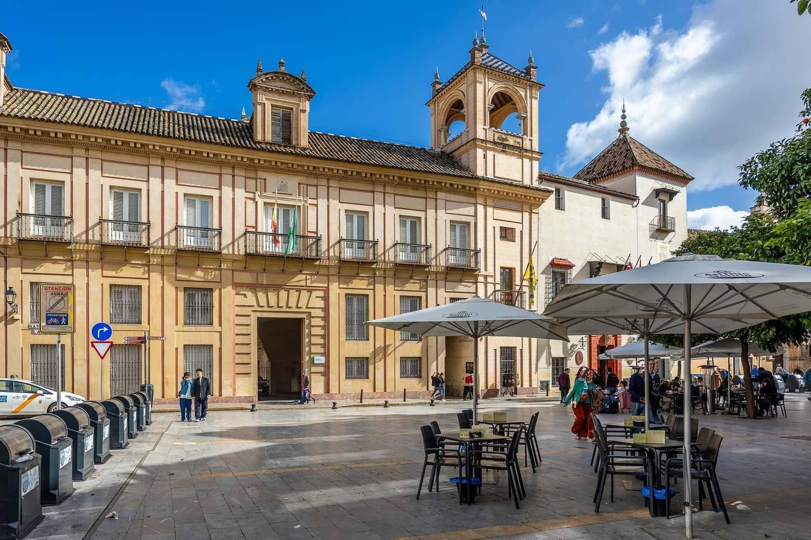 6 bedroom Townhouse for sale in Seville city - € 1,600,000 (Ref: 9715204)