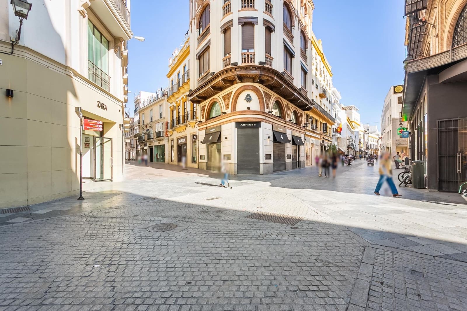 6 bedroom Townhouse for sale in Seville city - € 1,600,000 (Ref: 9715204)