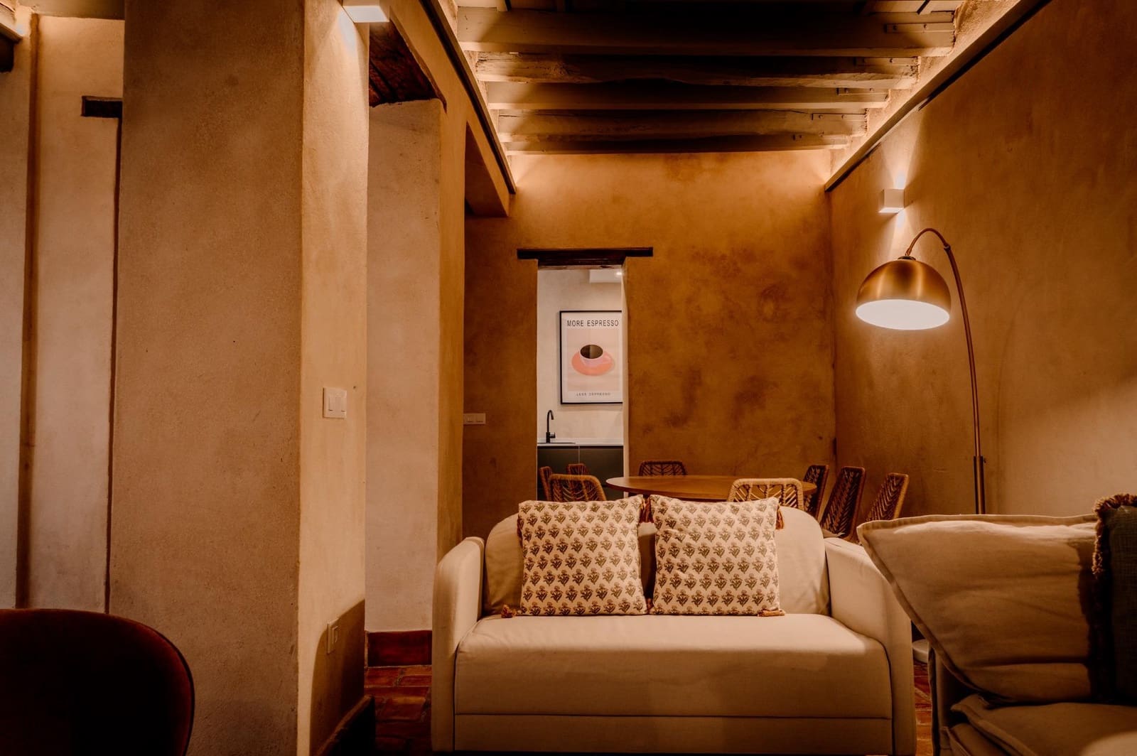 6 bedroom Townhouse for sale in Seville city - € 1,600,000 (Ref: 9715204)