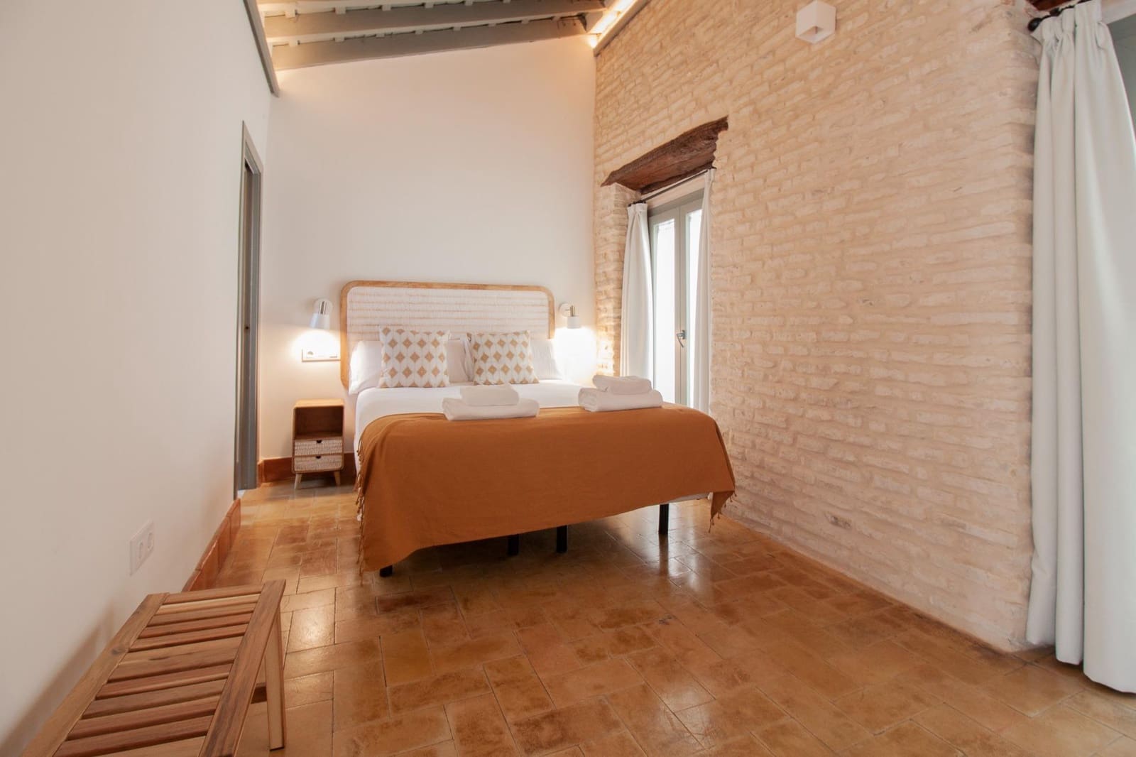 6 soveværelse Byhus til salg i Sevilla by - € 1.600.000 (Ref: 9715204)