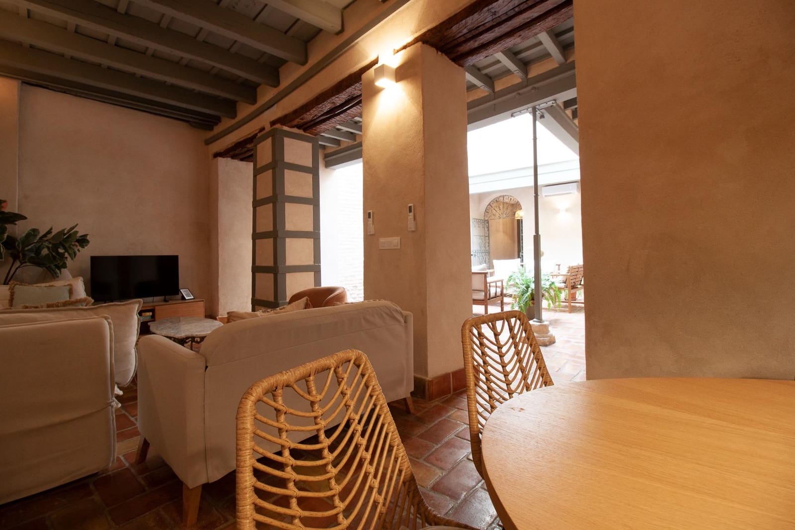 6 soveværelse Byhus til salg i Sevilla by - € 1.600.000 (Ref: 9715204)