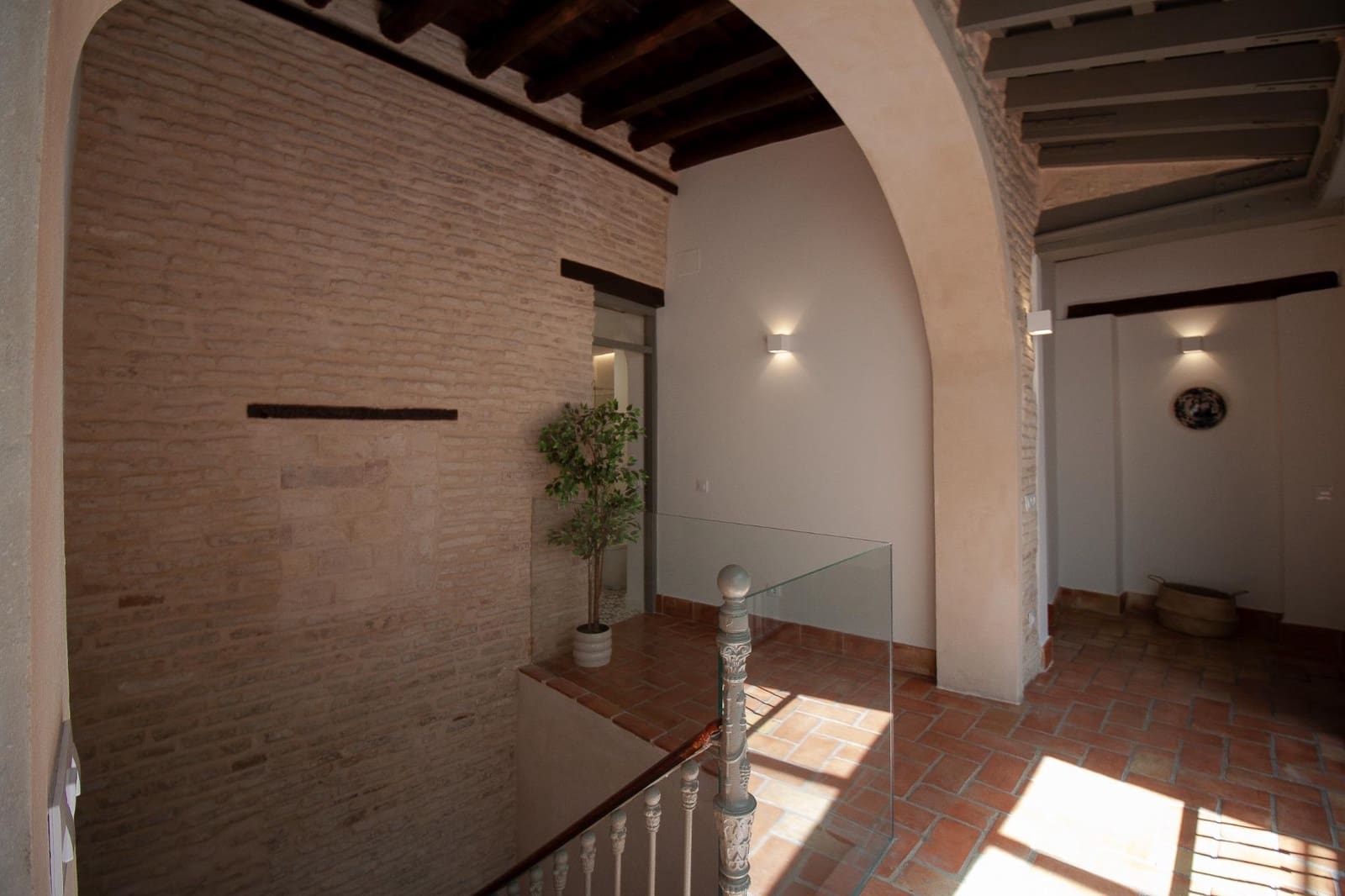 6 soveværelse Byhus til salg i Sevilla by - € 1.600.000 (Ref: 9715204)