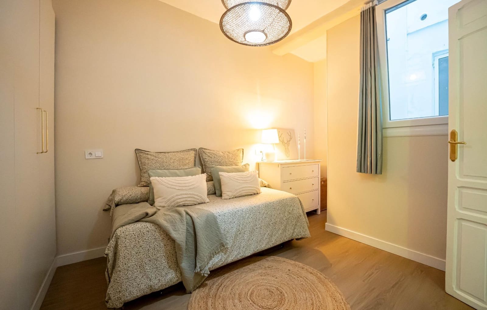 2 bedroom Flat for sale in Seville city - € 295,000 (Ref: 9721665)