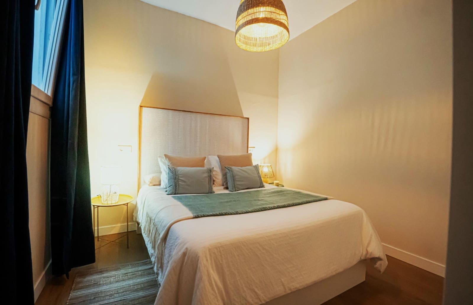 2 bedroom Flat for sale in Seville city - € 295,000 (Ref: 9721665)