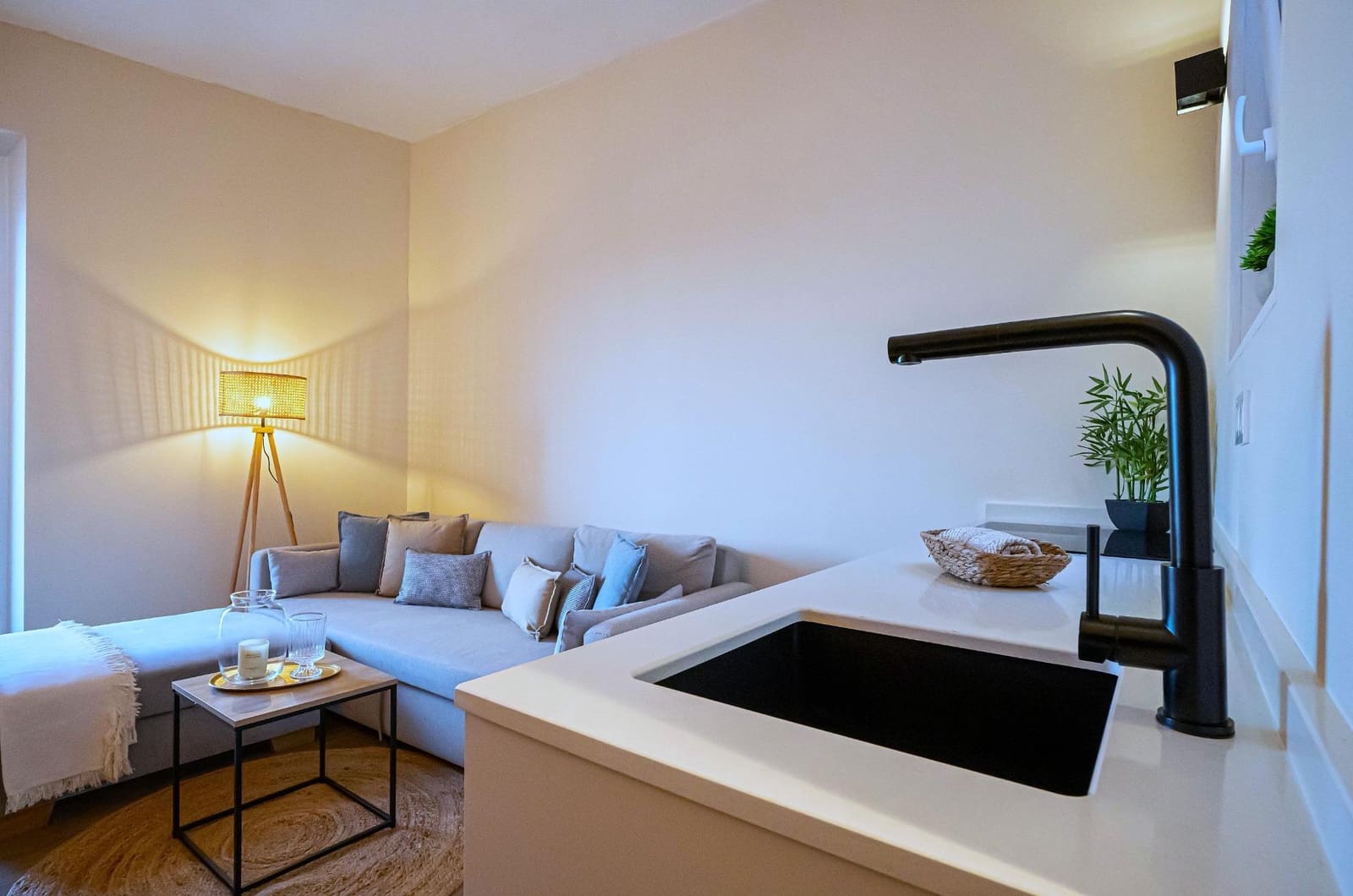 2 bedroom Flat for sale in Seville city - € 295,000 (Ref: 9721665)